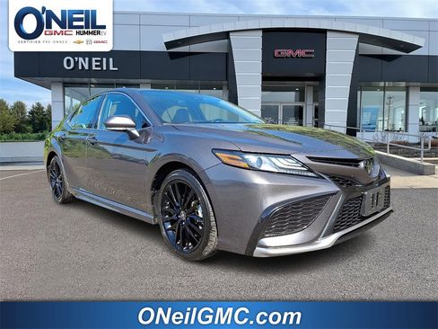 Used 2023 Toyota Camry XSE image 1