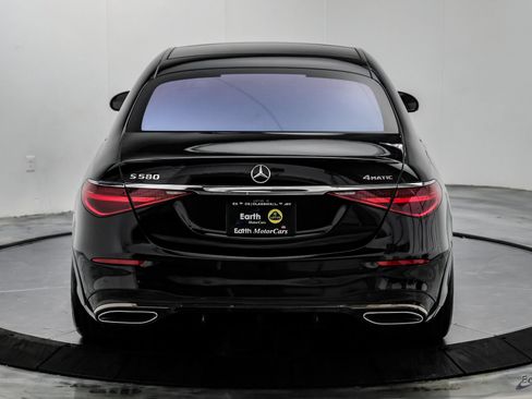 Used 2024 Mercedes-Benz S 580 4MATIC Sedan w/ AMG Line image 13