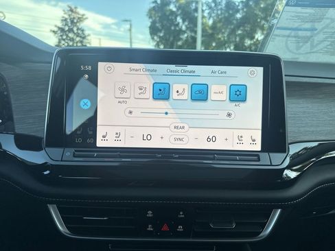 New 2026 Volkswagen Atlas SEL image 19