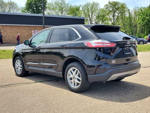 Certified 2023 Ford Edge SEL w/ Convenience Package AWD/4WD image 5