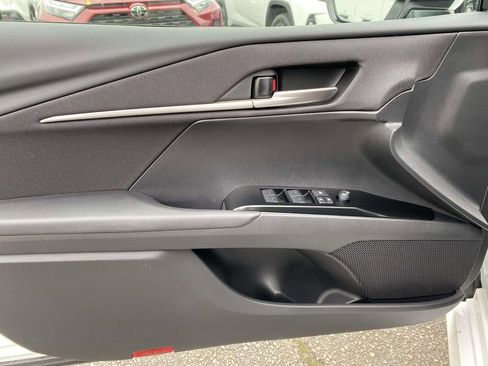 Used 2026 Toyota Camry LE FWD image 19