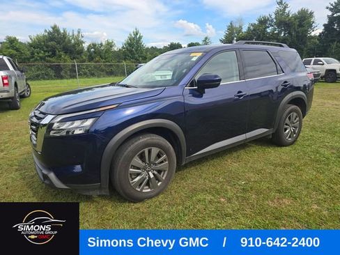 Used 2025 Nissan Pathfinder SV AWD/4WD image 1
