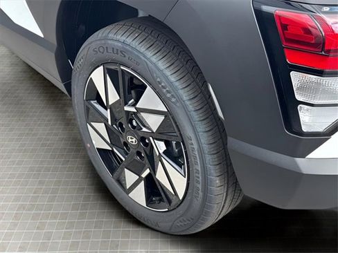 New 2025 Hyundai Kona SEL image 18