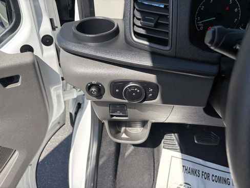 Used 2025 Ford Transit 350 XLT RWD image 32