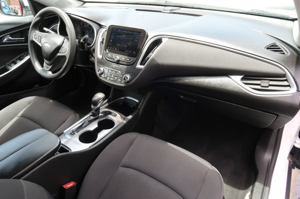 Used 2023 Chevrolet Malibu LT w/ Driver Confidence Package FWD image 7