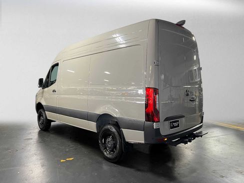 Used 2026 Mercedes-Benz Sprinter 2500 image 5