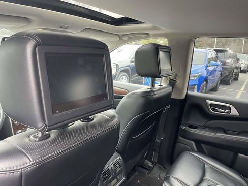 Used 2019 Nissan Pathfinder Platinum image 24