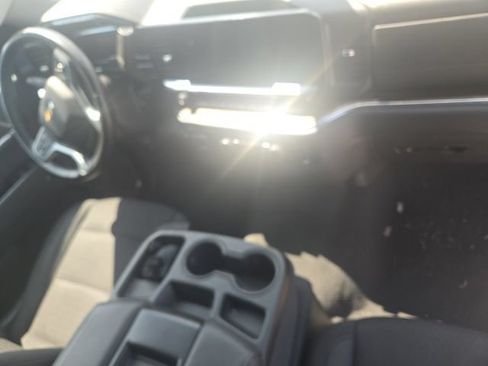 Used 2025 Chevrolet Silverado 1500 LT AWD/4WD image 29