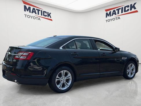 Used 2016 Ford Taurus SEL FWD image 8