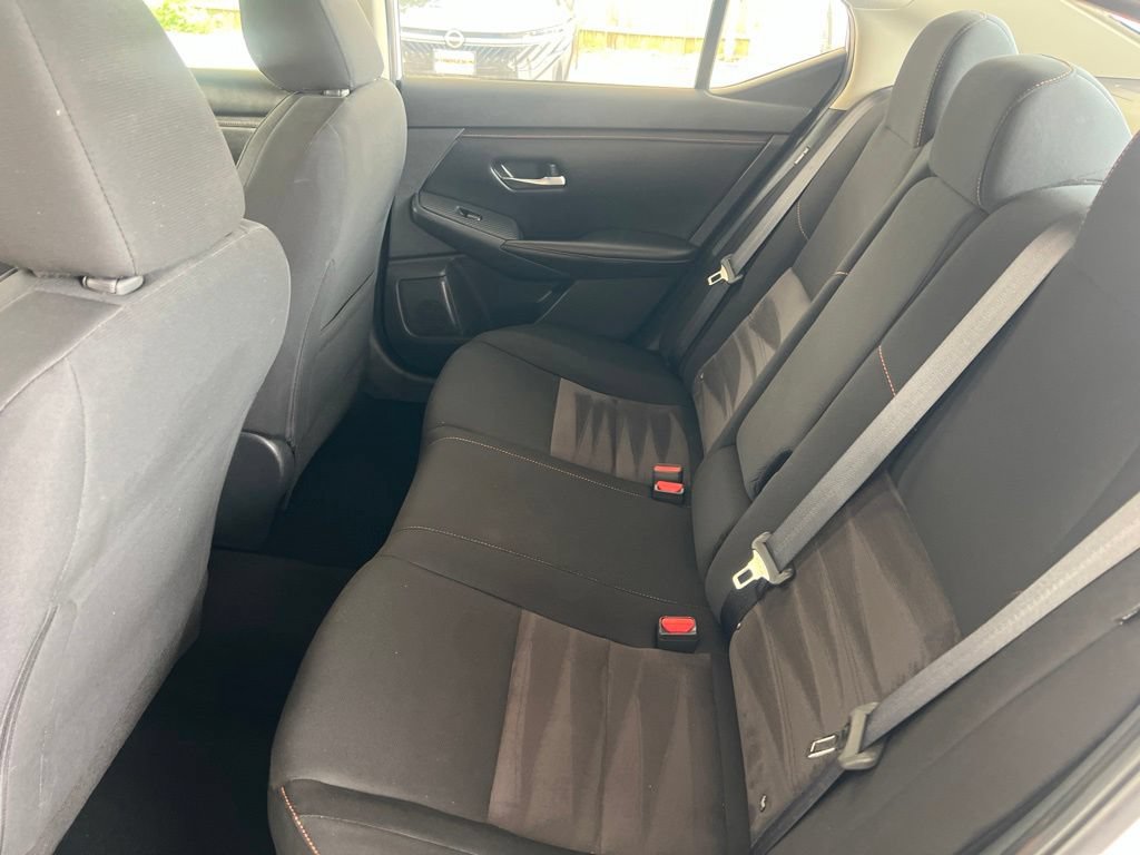 Certified 2023 Nissan Sentra SR FWD image 8