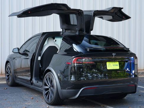Used 2023 Tesla Model X AWD/4WD image 52