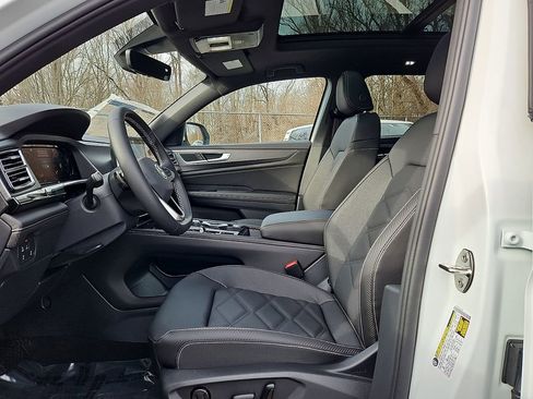 New 2026 Volkswagen Atlas Cross Sport SE AWD/4WD image 10
