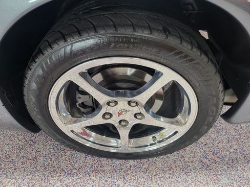 Used 2003 Chevrolet Corvette Coupe RWD image 10