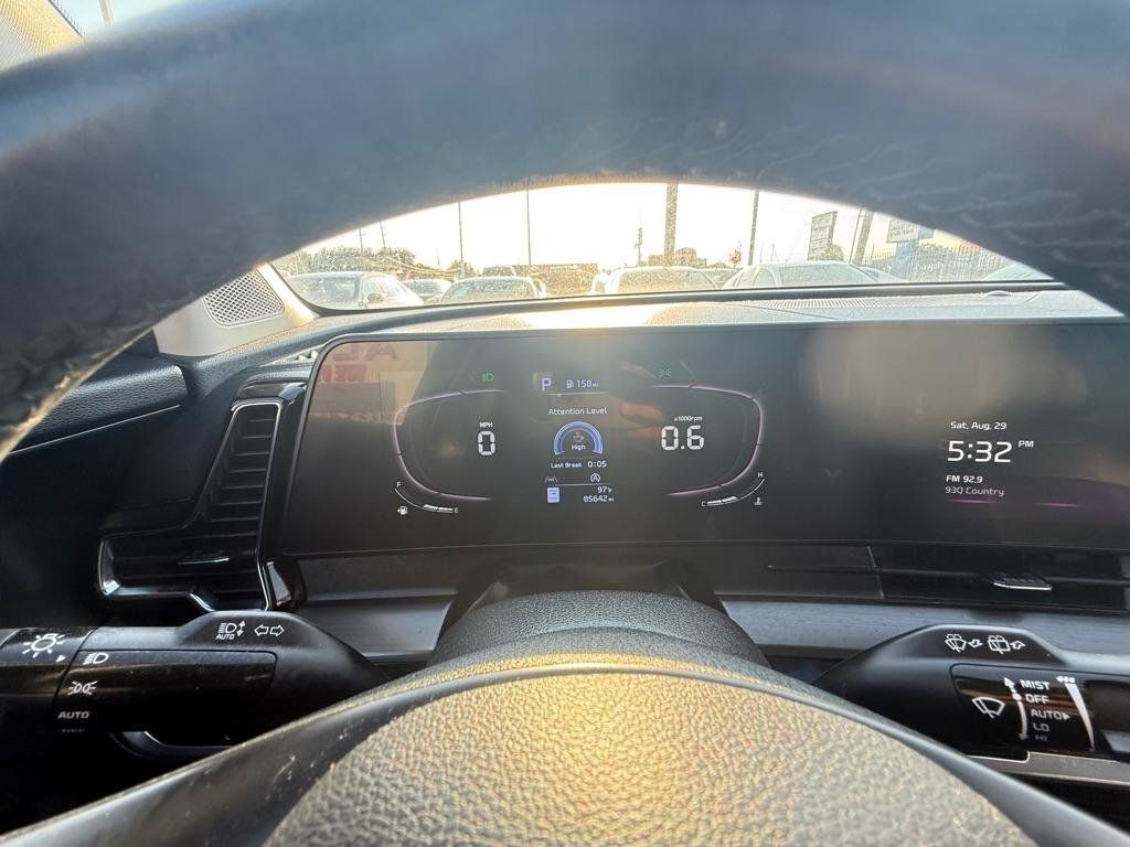 Used 2023 Kia Sportage EX FWD image 26
