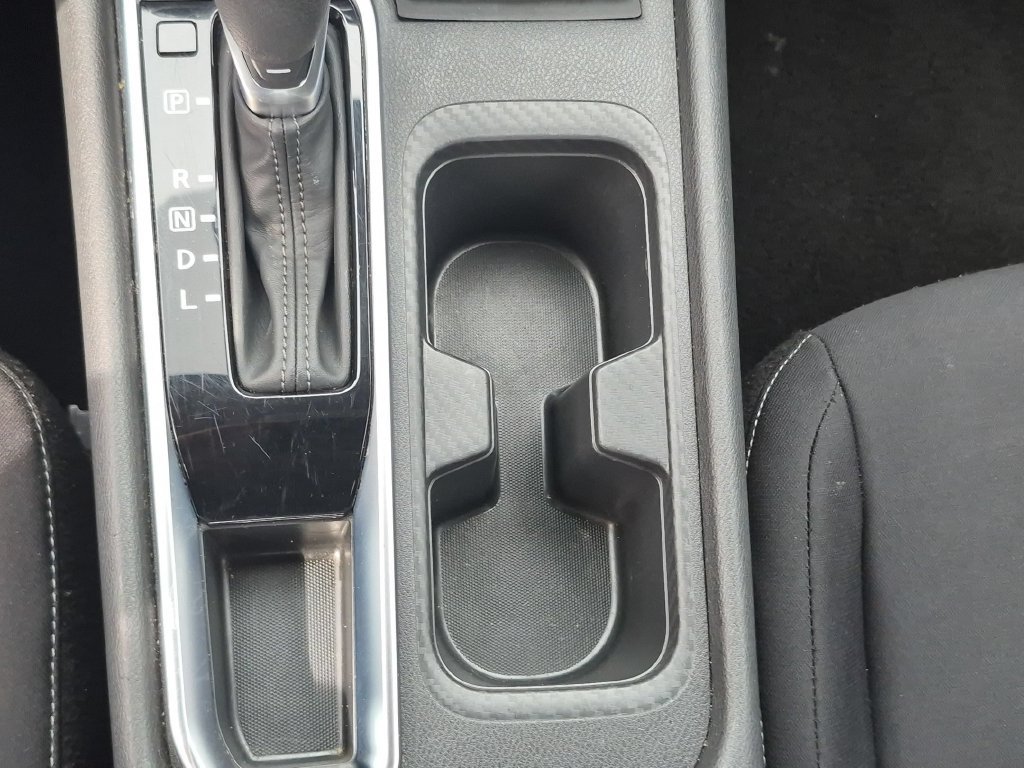 Used 2025 Nissan Sentra SV FWD image 24