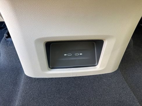 New 2026 Volkswagen Atlas SE image 13