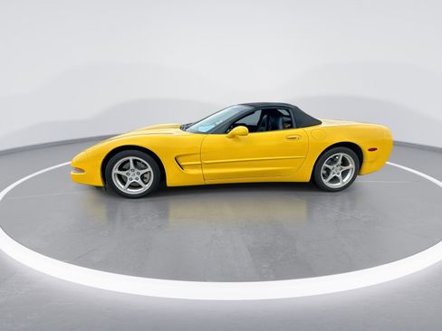 Used 2002 Chevrolet Corvette Convertible w/ Preferred Equipment Group2 RWD image 5