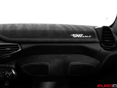 Used 2015 Ferrari 458 Speciale Coupe RWD image 38