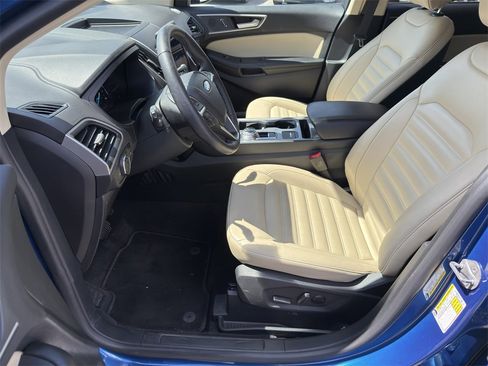 Used 2024 Ford Edge SEL w/ Convenience Package image 10