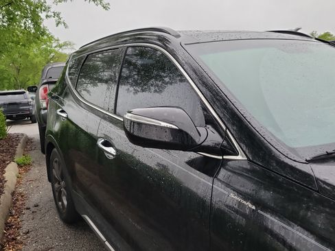 Used 2018 Hyundai Santa Fe Sport w/ Cargo Package image 10