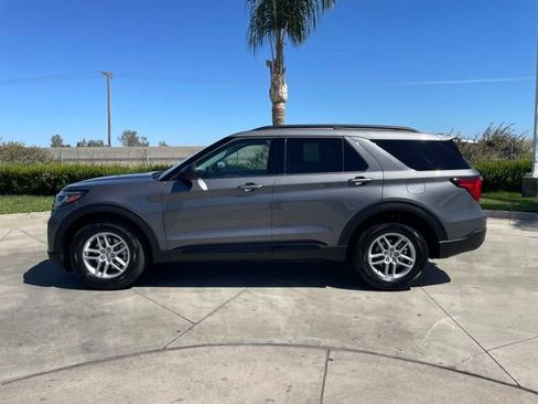 New 2026 Ford Explorer Active w/ Active Comfort Package RWD image 2