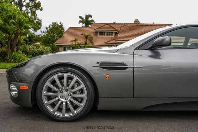 Used 2002 Aston Martin Vanquish RWD image 4