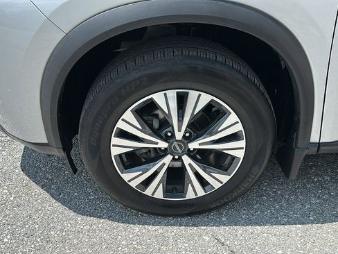 Certified 2023 Nissan Rogue SV image 8
