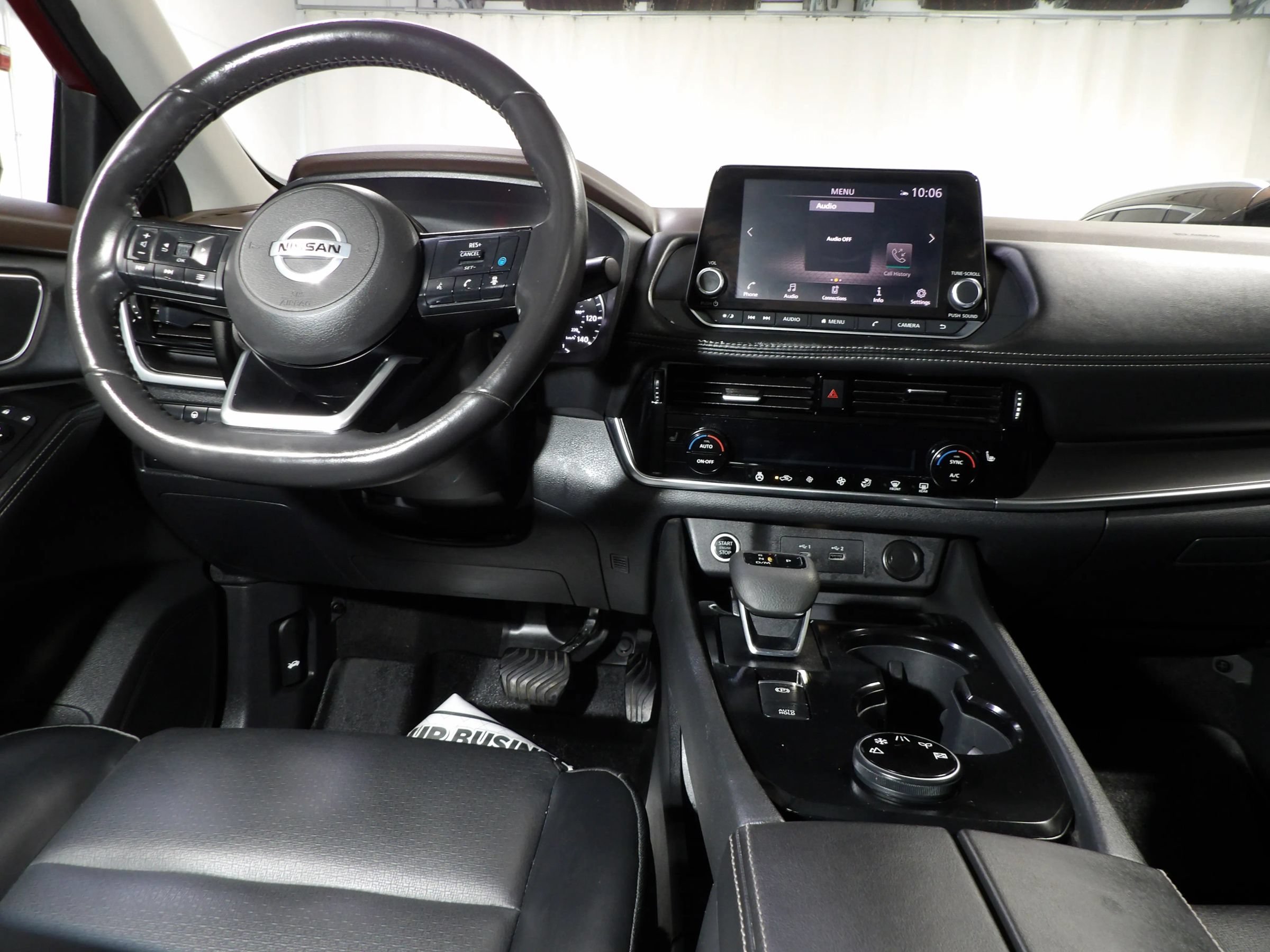 Used 2021 Nissan Rogue SV w/ Premium Package AWD/4WD image 15