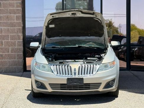Used 2009 Lincoln MKS FWD image 21