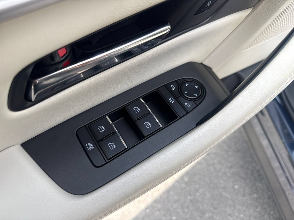 Used 2025 MAZDA CX-90 Plug-In Hybrid w/ Premium Plus AWD/4WD image 24