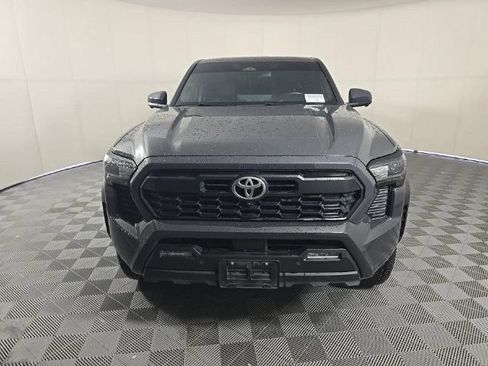 Used 2024 Toyota Tacoma TRD Off-Road w/ TRD Off Road Premium Package AWD/4WD image 3