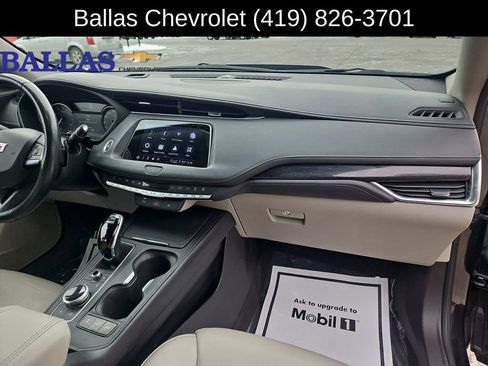 Certified 2023 Cadillac XT4 Premium Luxury AWD/4WD image 25