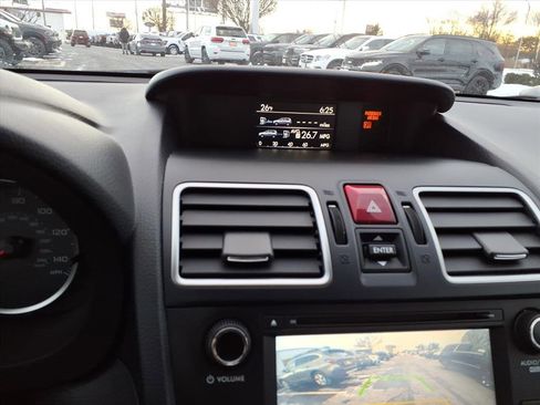 Used 2017 Subaru Forester 2.5i w/ Alloy Wheel Package image 18