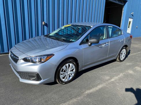 Used 2022 Subaru Impreza 2.0i image 2
