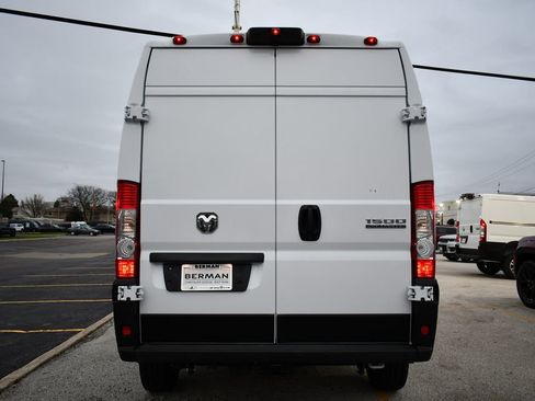 New 2026 RAM ProMaster 1500 w/ Quick Order Package 22G SLT image 5