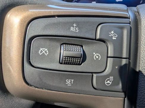 Used 2023 Chevrolet Tahoe High Country AWD/4WD image 17