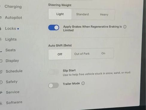 Used 2022 Tesla Model X image 9