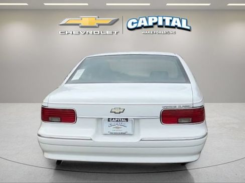 Used 1996 Chevrolet Caprice SS RWD image 4