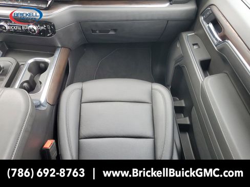 New 2025 GMC Sierra 1500 SLT w/ SLT Convenience Package image 15