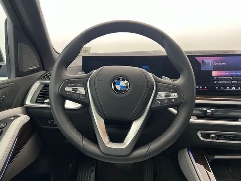 Certified 2025 BMW X5 xDrive40i image 17