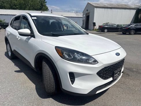 Used 2020 Ford Escape SE AWD/4WD image 3