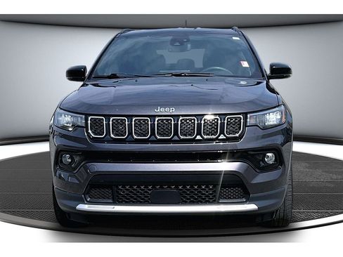 Certified 2024 Jeep Compass Limited AWD/4WD image 4