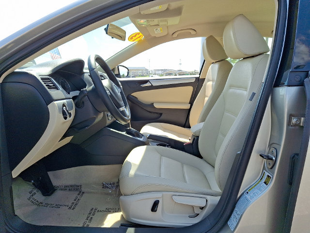 Used 2013 Volkswagen Jetta Hybrid Sedan FWD image 13