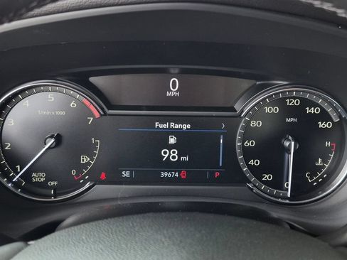 Used 2021 Cadillac XT4 Premium Luxury w/ Cold Weather Package FWD image 32