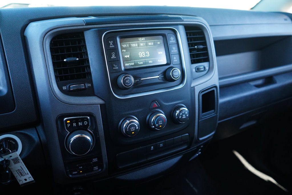 Used 2017 RAM 1500 Express AWD/4WD image 8