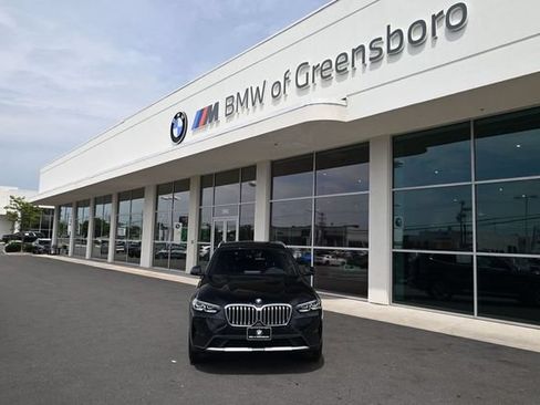 Used 2024 BMW X3 xDrive30i w/ Convenience Package AWD/4WD image 3