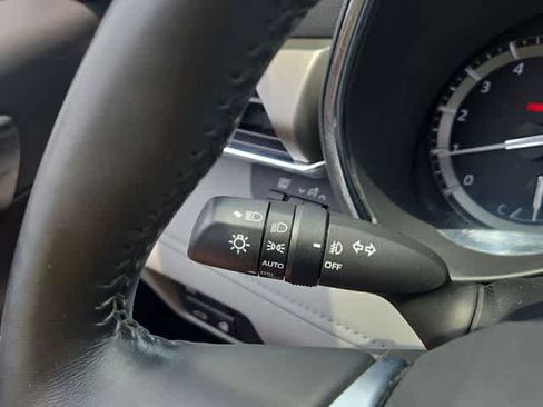 Used 2021 Toyota Highlander Limited FWD image 26