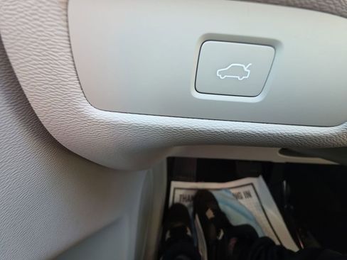 New 2026 Volvo XC60 B5 Ultra w/ Protection Package Premier image 35