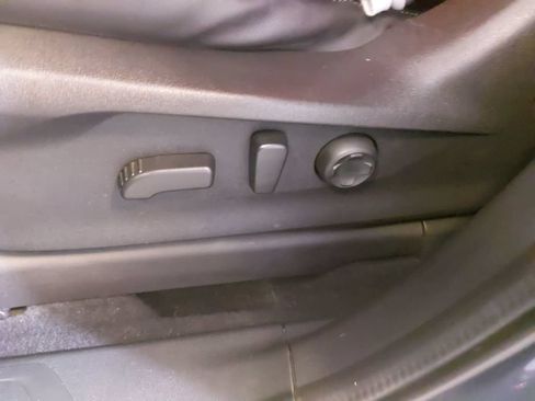 Used 2023 Subaru Ascent Touring AWD/4WD image 30