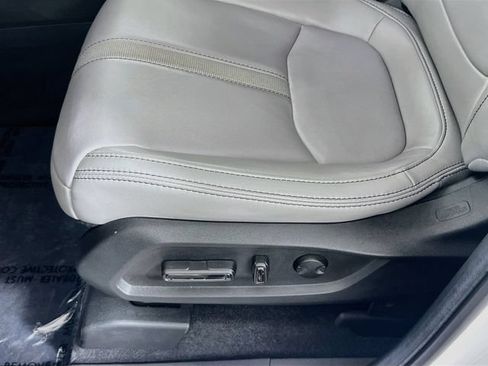 Certified 2025 Honda Pilot EX-L image 19